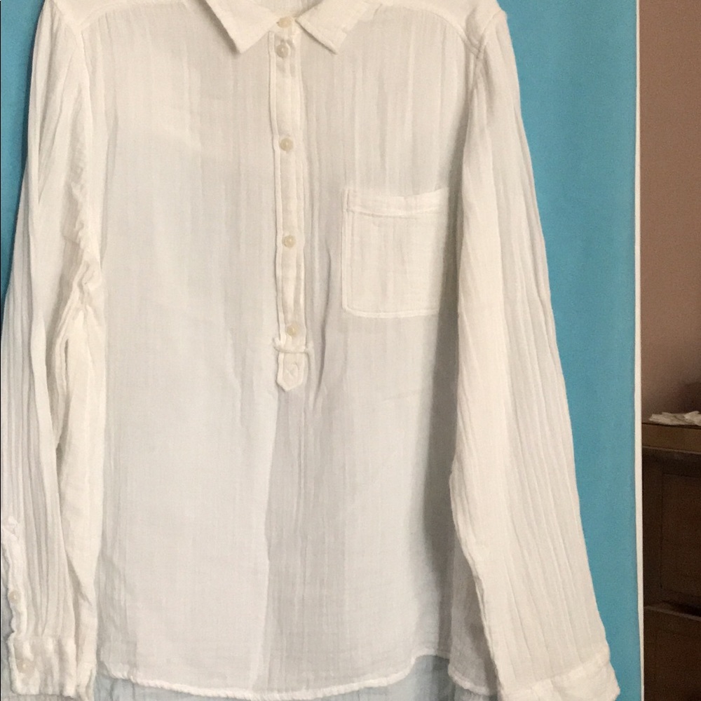 Women’s long-sleeve top